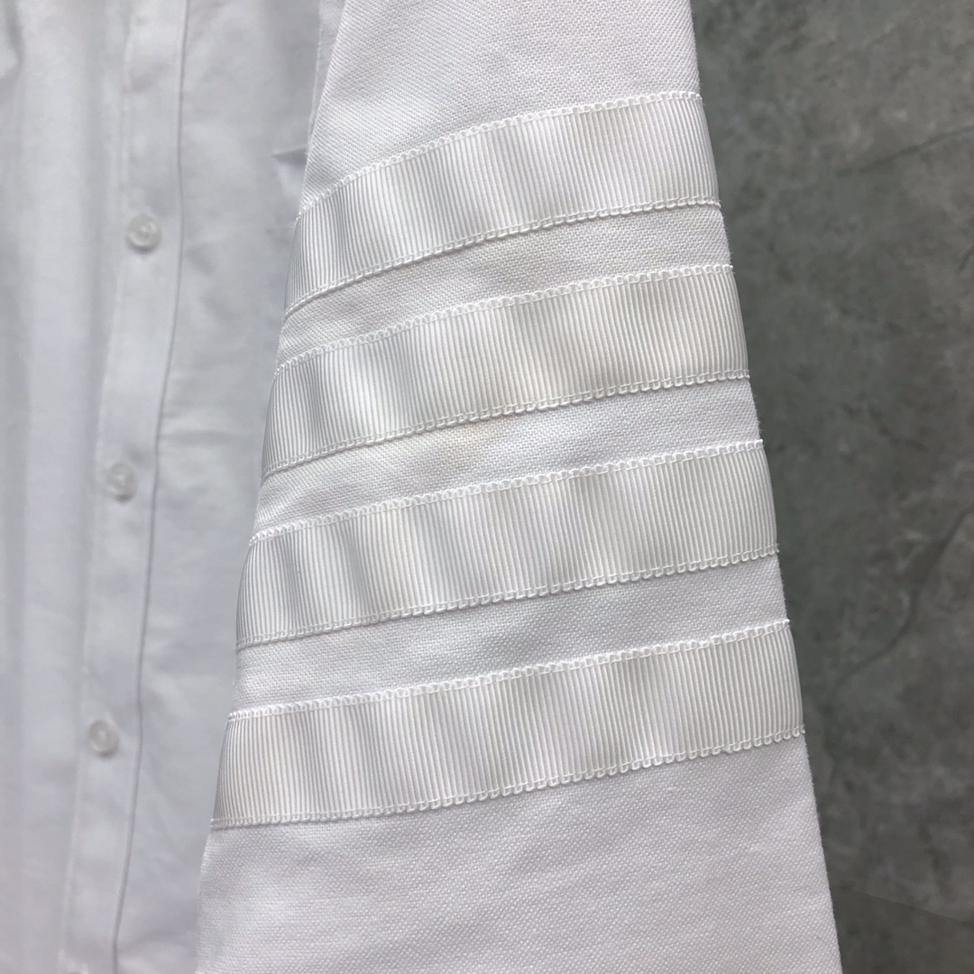[대리석집] 톰브라운 베이직 화이트 암밴드 셔츠